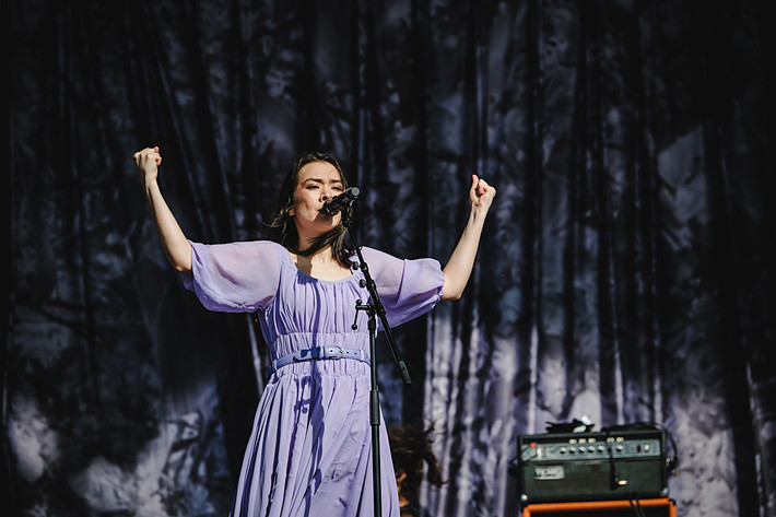2022-07-02 - Mitski från Lollapalooza, Stockholm
