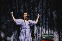 2022-07-02 - Mitski från Lollapalooza, Stockholm