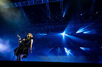 2022-06-30 - CHVRCHES från Roskildefestivalen, Roskilde