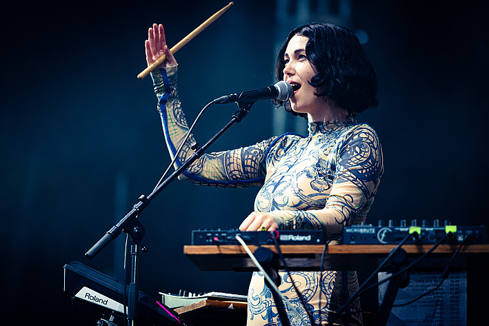 2022-07-02 - Kelly Lee Owens från Roskildefestivalen, Roskilde