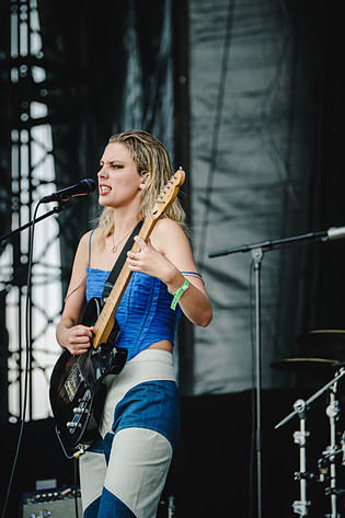 2022-07-03 - Wolf Alice från Lollapalooza, Stockholm