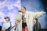 2022-07-03 - Miriam Bryant från Lollapalooza, Stockholm