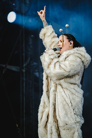 2022-07-03 - Miriam Bryant från Lollapalooza, Stockholm