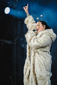 2022-07-03 - Miriam Bryant från Lollapalooza, Stockholm