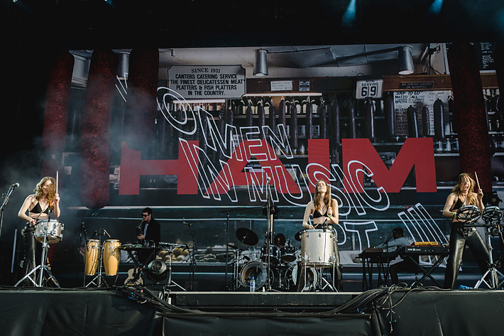 2022-07-03 - Haim från Lollapalooza, Stockholm