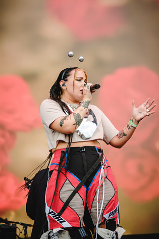 2022-07-03 - Miriam Bryant från Lollapalooza, Stockholm