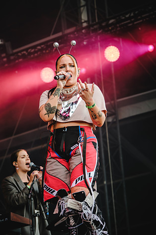 2022-07-03 - Miriam Bryant från Lollapalooza, Stockholm