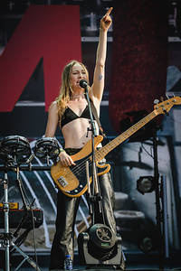 2022-07-03 - Haim från Lollapalooza, Stockholm