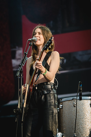 2022-07-03 - Haim från Lollapalooza, Stockholm