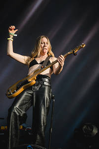 2022-07-03 - Haim från Lollapalooza, Stockholm