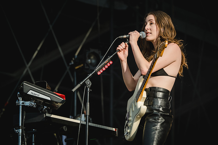 2022-07-03 - Haim från Lollapalooza, Stockholm
