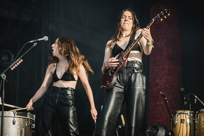 2022-07-03 - Haim från Lollapalooza, Stockholm