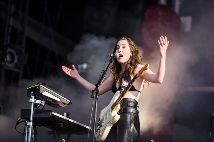 2022-07-03 - Haim från Lollapalooza, Stockholm