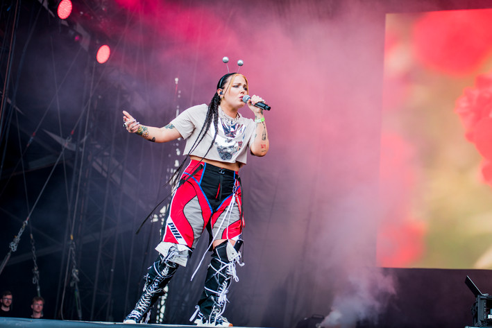 2022-07-03 - Miriam Bryant från Lollapalooza, Stockholm