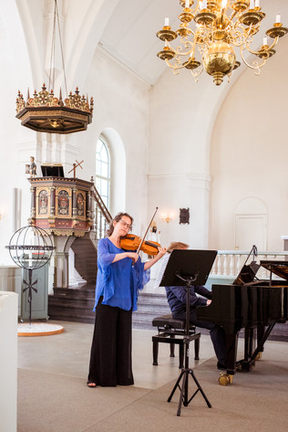 2022-07-06 - Malin Broman & Simon Crawford-Phillips från Södra Mellby Kyrka, Kivik