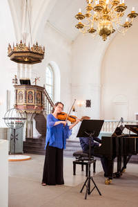 2022-07-06 - Malin Broman & Simon Crawford-Phillips från Södra Mellby Kyrka, Kivik