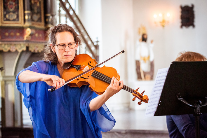 2022-07-06 - Malin Broman & Simon Crawford-Phillips från Södra Mellby Kyrka, Kivik