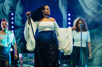 2016-08-13 - Seinabo Sey från Way Out West, Göteborg