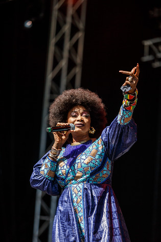 2022-08-12 - Oumou Sangaré från Way Out West, Göteborg