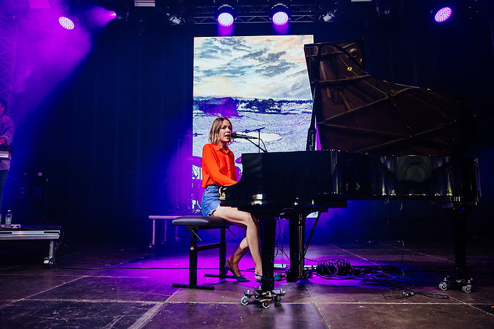 2022-08-12 - Frida Hyvönen från Way Out West, Göteborg
