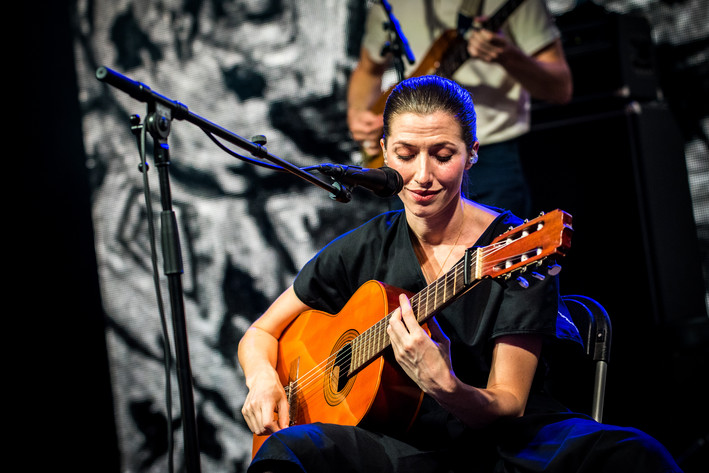 2022-08-13 - Aldous Harding från Way Out West, Göteborg