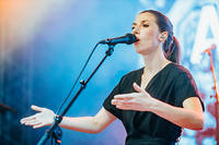 2022-08-13 - Aldous Harding från Way Out West, Göteborg