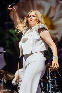 2022-08-13 - Ane Brun från Way Out West, Göteborg