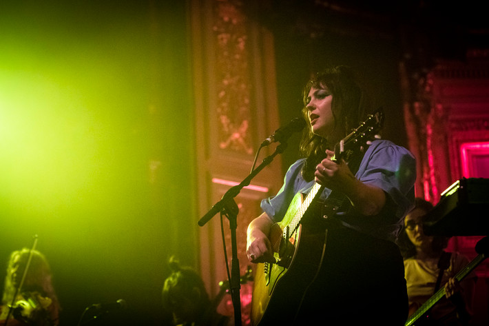 2022-10-09 - Angel Olsen från Berns, Stockholm