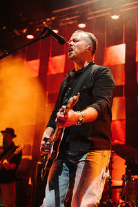 2022-11-06 - Jason Isbell and The 400 Unit från Stockholm Waterfront, Stockholm
