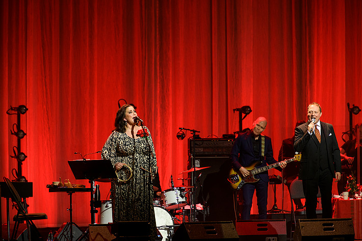 2022-11-26 - Weeping Willows & Lisa Nilsson från Partille Arena, Partille