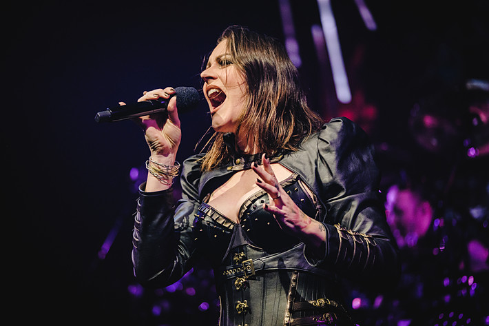 2022-12-16 - Nightwish från Hallenstadion, Zürich