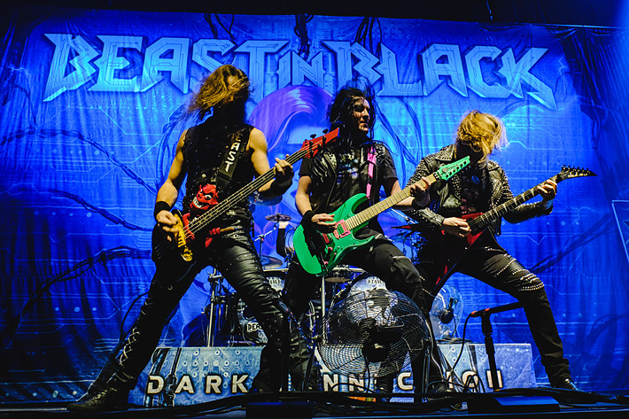 2022-12-16 - Beast In Black från Hallenstadion, Zürich