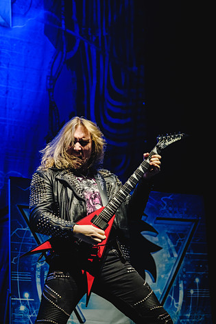 2022-12-16 - Beast In Black från Hallenstadion, Zürich