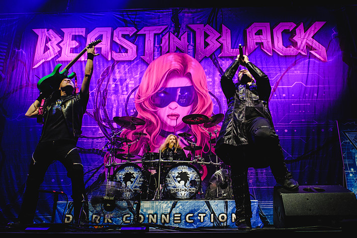 2022-12-16 - Beast In Black från Hallenstadion, Zürich