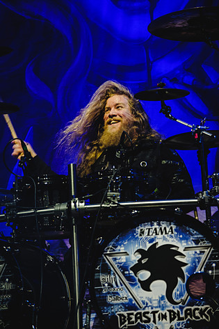 2022-12-16 - Beast In Black från Hallenstadion, Zürich