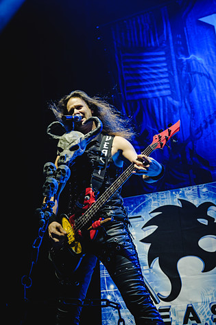2022-12-16 - Beast In Black från Hallenstadion, Zürich