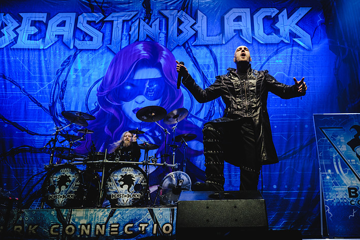 2022-12-16 - Beast In Black från Hallenstadion, Zürich