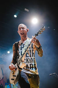 2023-02-18 - Trivium från The Hall, Zürich