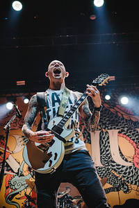 2023-02-18 - Trivium från The Hall, Zürich