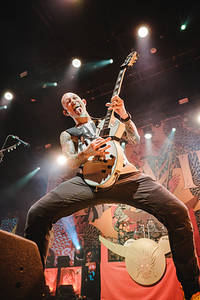 2023-02-18 - Trivium från The Hall, Zürich