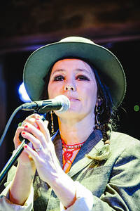 2023-03-13 - Sophie Zelmani från Mühle Hunziken, Bern