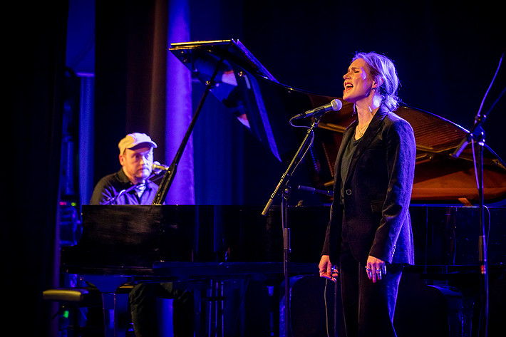 2023-05-07 - James Yorkston & Nina Persson från Konserthuset, Göteborg