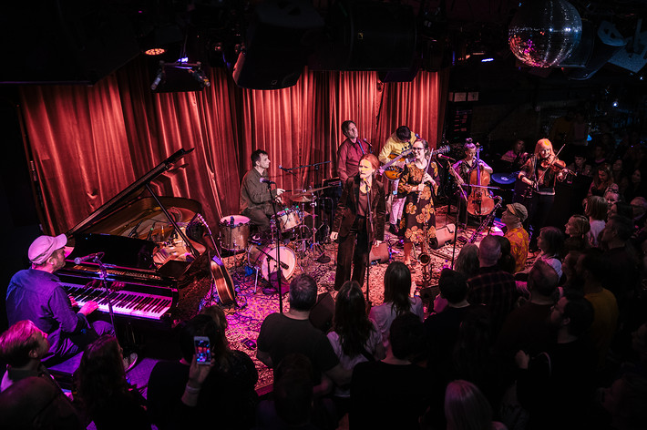 2023-05-08 - James Yorkston, Nina Person & The Second Hand Orchestra från Fasching, Stockholm