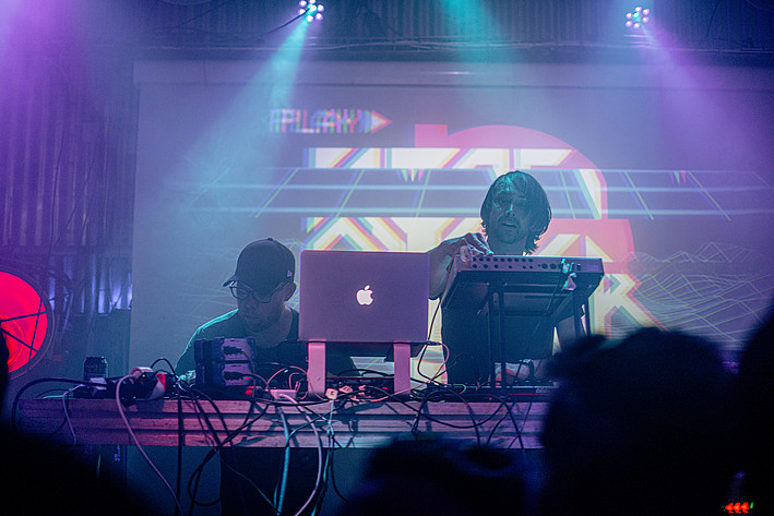 2023-05-26 - Robert Parker vs. Waveshaper från Hus 7, Stockholm