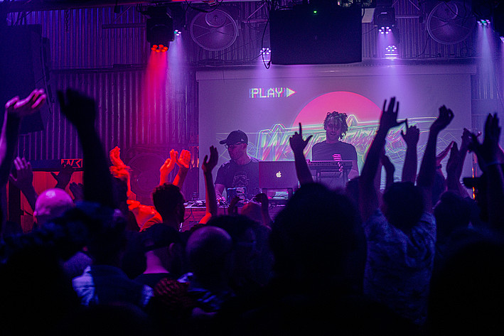 2023-05-26 - Robert Parker vs. Waveshaper från Hus 7, Stockholm