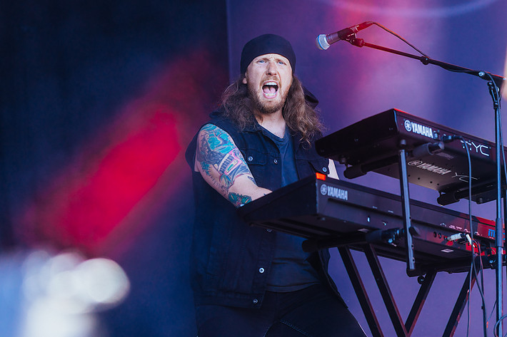 2023-06-08 - Crowne från Sweden Rock Festival, Sölvesborg