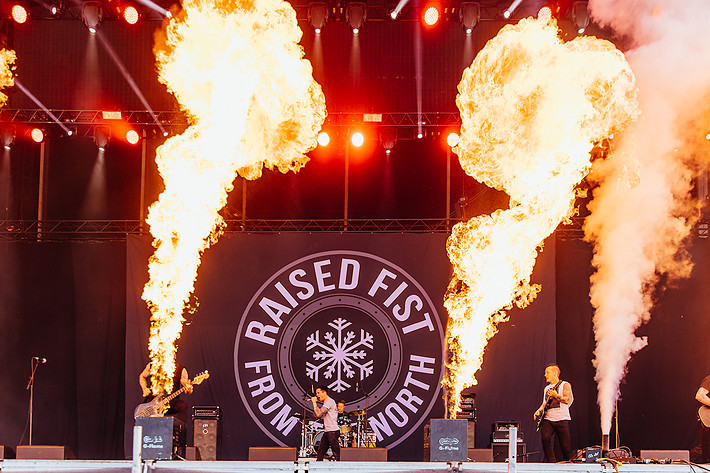 2023-06-09 - Raised Fist från Sweden Rock Festival, Sölvesborg