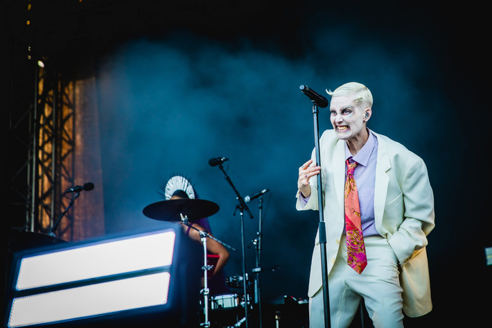 2023-06-10 - Fever Ray från Rosendal Garden Party, Stockholm
