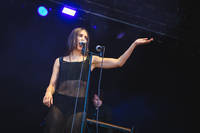 2023-06-11 - Nicole Sabouné från Rosendal Garden Party, Stockholm