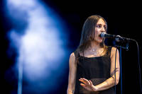 2023-06-11 - Nicole Sabouné från Rosendal Garden Party, Stockholm